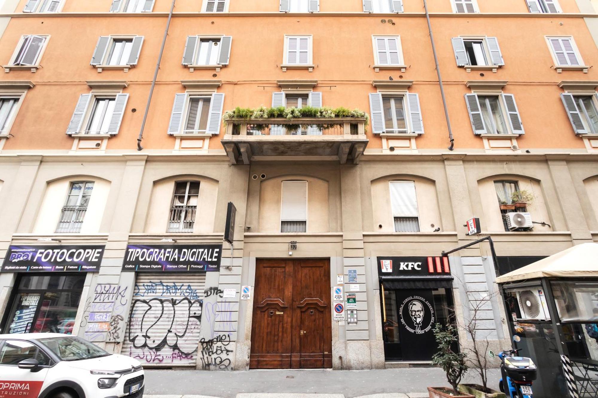 Апартаменты Cosy And Bright Flat In The Heart Of Porta Venezia Милан Экстерьер фото