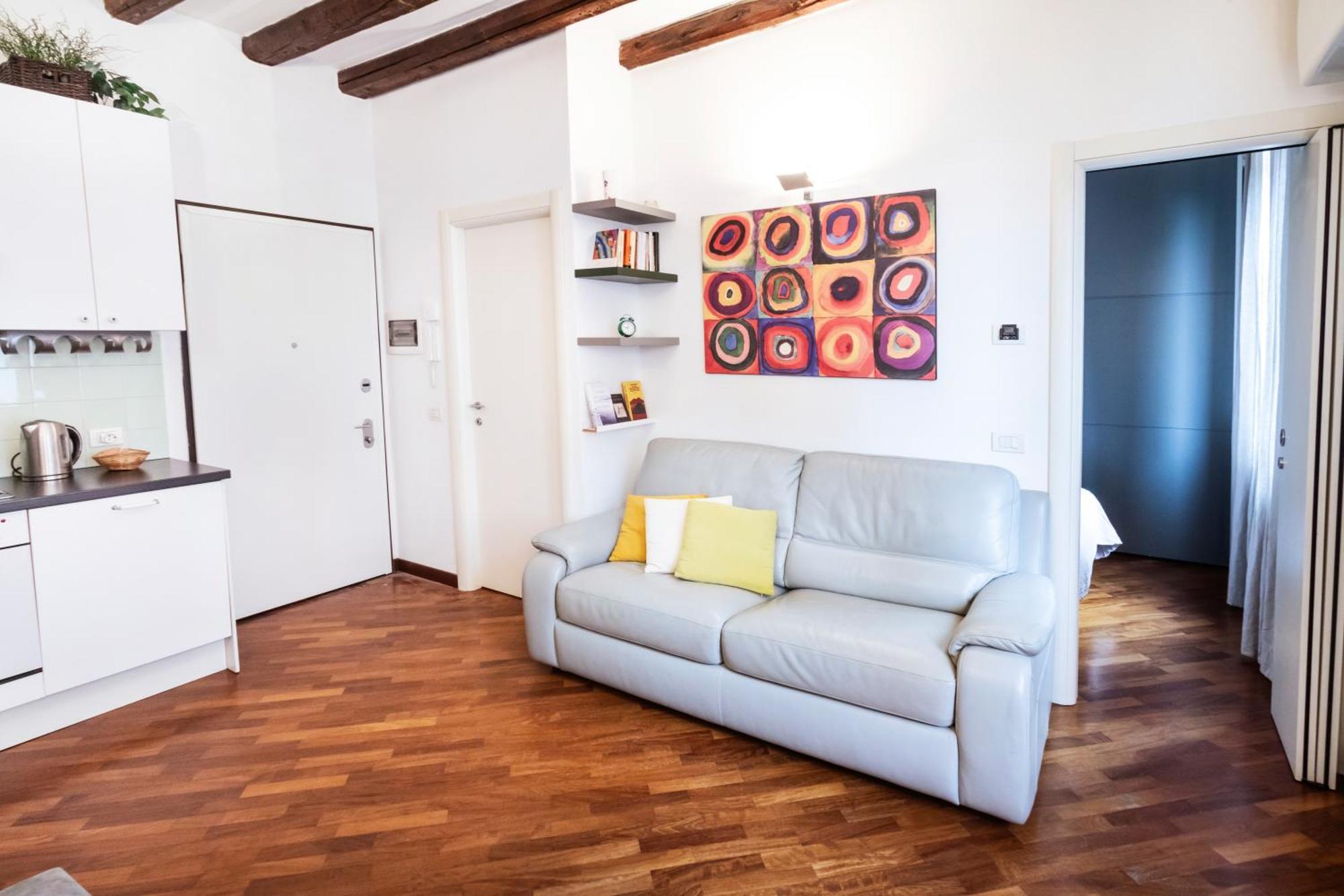 Апартаменты Cosy And Bright Flat In The Heart Of Porta Venezia Милан Экстерьер фото